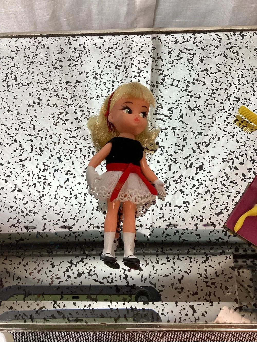 Vintage 1960’s Hasbro Dolly Darlings set